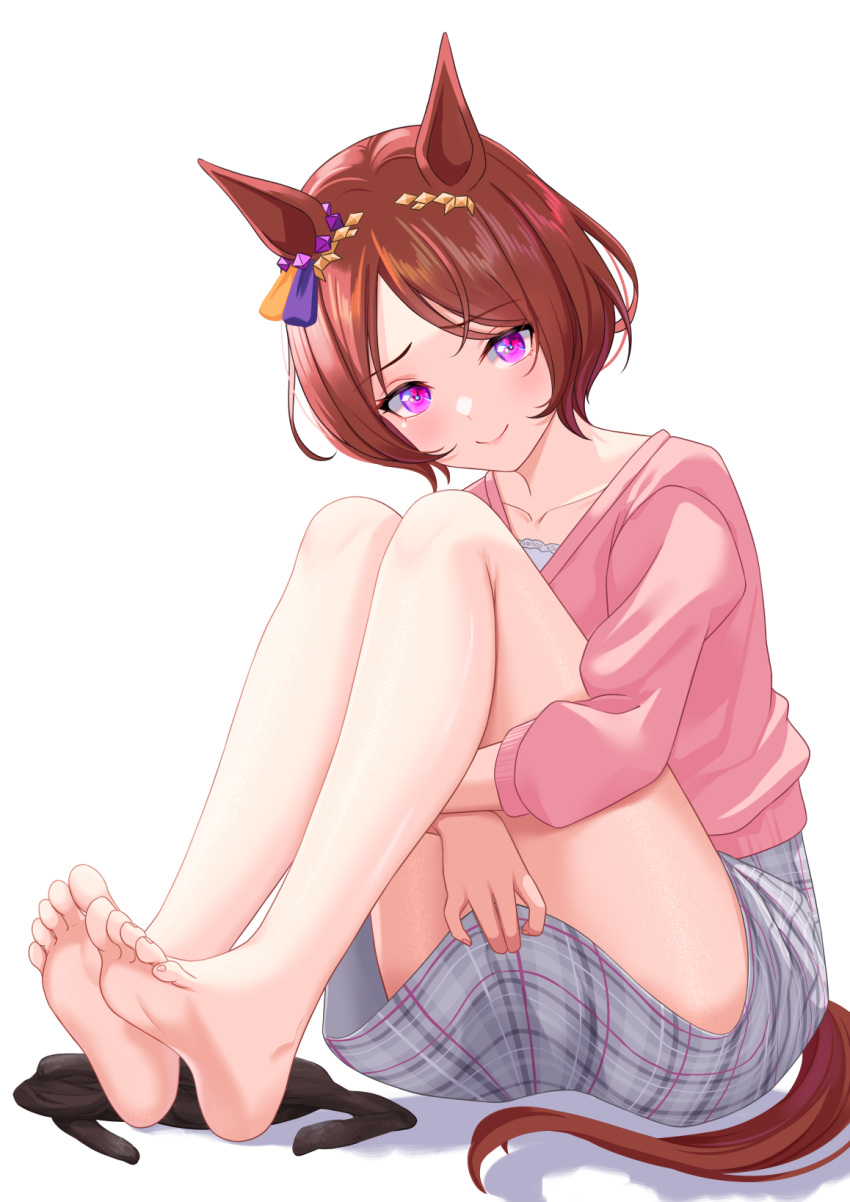 1girl alternate_costume animal_ears bare_legs barefoot blush brown_hair casual collarbone commentary_request full_body hair_ornament highres horse_ears horse_tail medium_hair pantyhose pantyhose_removed philo_324 purple_eyes sakura_laurel_(umamusume) simple_background sitting smile soles solo tail thighs toes umamusume white_background