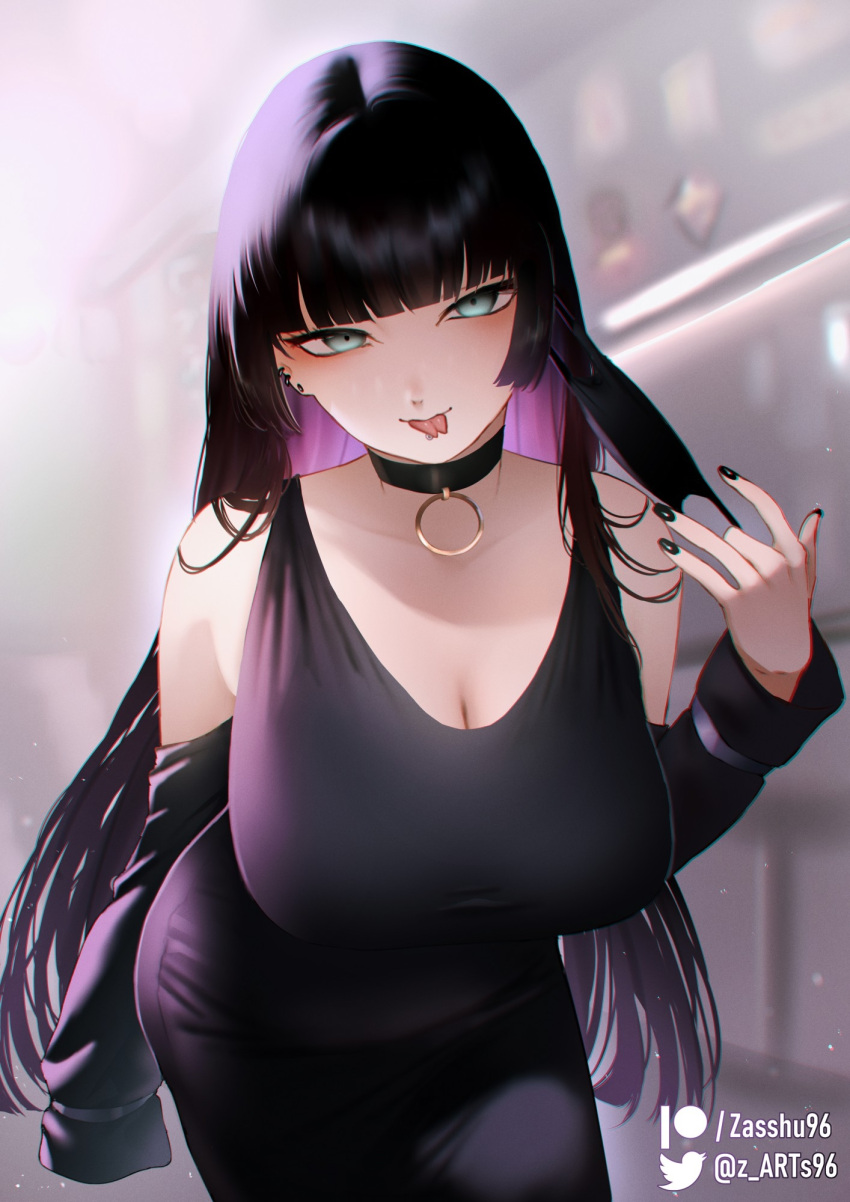 1girl bare_shoulders black_choker black_dress black_hair blunt_bangs blush bocchi_the_rock! breasts chin_piercing choker cleavage collarbone colored_inner_hair detached_sleeves dress ear_piercing forked_tongue green_eyes highres hime_cut large_breasts long_hair long_sleeves looking_at_viewer multicolored_hair pa-san piercing purple_hair smile solo tongue tongue_out zasshu