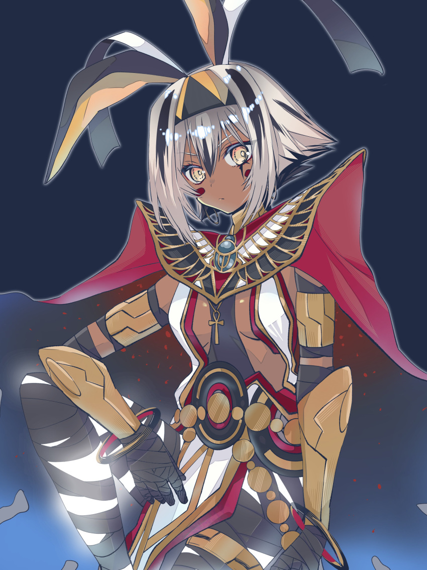 1girl absurdres animal_ears bandages black_hair breasts cape colored_inner_hair dark-skinned_female dark_skin expressionless facial_mark fate/grand_order fate_(series) glowing_skin gradient_background hairband highres jackal_ears looking_at_viewer multicolored_hair nitocris_alter_(fate) orange_eyes small_breasts solo two-tone_hair usekh_collar white_hair yamuimo