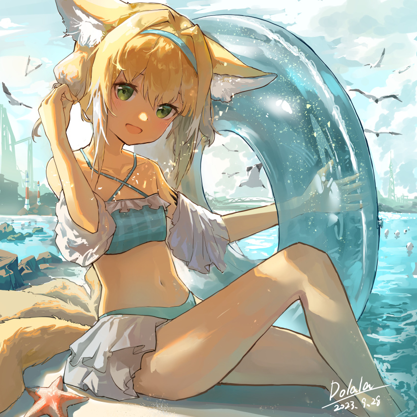 1girl absurdres alternate_costume animal_ear_fluff animal_ears arknights artist_name bikini blonde_hair blue_bikini blue_hairband blue_innertube collarbone colored_tips criss-cross_halter dated detached_sleeves dolala fox_ears fox_girl fox_tail frilled_bikini frills green_eyes hairband halterneck hand_up highres innertube kitsune knee_up kyuubi long_hair looking_at_viewer multicolored_hair multiple_tails navel open_mouth oripathy_lesion_(arknights) outdoors plaid plaid_bikini playing_with_own_hair short_sleeves signature sitting solo starfish suzuran_(arknights) swimsuit tail two-tone_hair