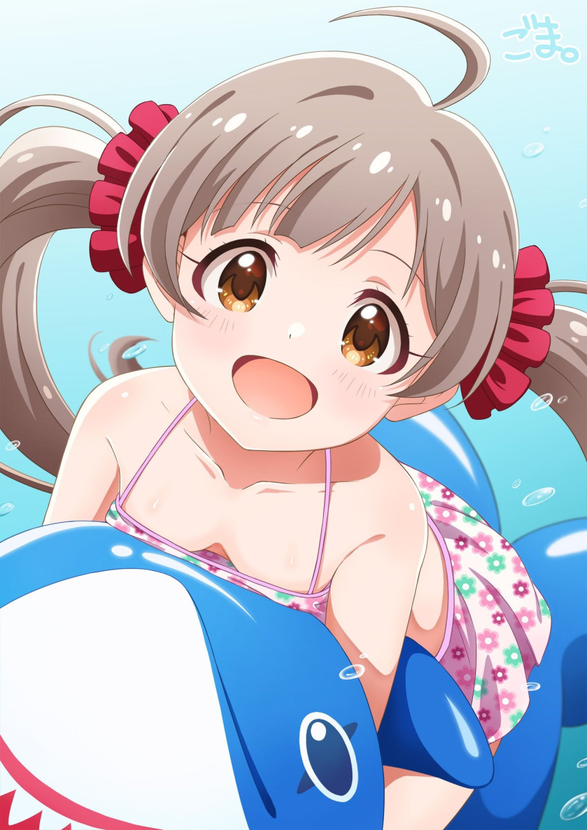 1girl ahoge air_bubble bare_shoulders bikini blue_background blush breasts brown_eyes brown_hair bubble cleavage collarbone dot_nose floral_print goma_konbu hair_ornament hair_scrunchie hakozaki_serika highres idolmaster idolmaster_million_live! idolmaster_million_live!_theater_days inflatable_shark inflatable_toy long_hair looking_at_viewer open_mouth pink_bikini print_bikini red_scrunchie scrunchie signature small_breasts smile solo swimsuit twintails very_long_hair