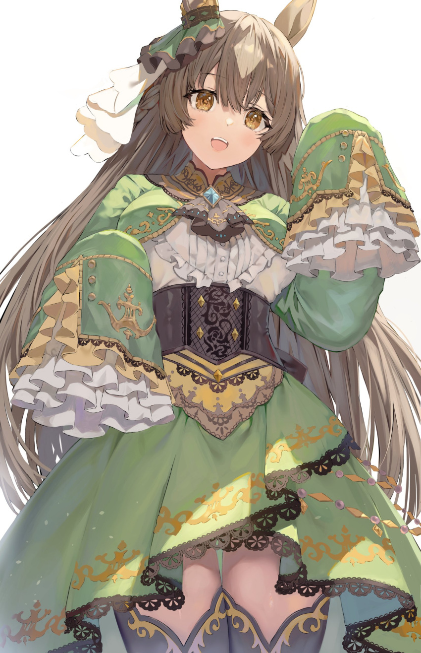 1girl absurdres animal_ears black_corset black_thighhighs brown_eyes brown_hair commentary_request corset cowboy_shot dress frilled_dress frills green_dress hair_between_eyes highres horse_ears horse_girl horse_tail long_hair looking_at_viewer multicolored_hair open_mouth rangen satono_diamond_(umamusume) simple_background sleeves_past_wrists smile solo streaked_hair tail teeth thighhighs umamusume upper_teeth_only very_long_hair very_long_sleeves white_background white_hair
