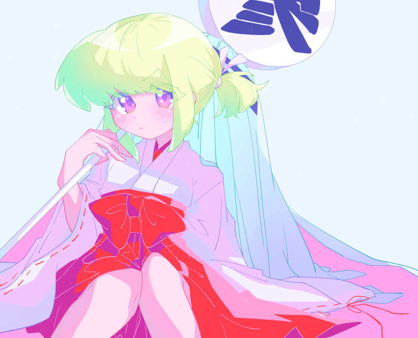 1boy absurdres alternate_costume alternate_hairstyle blonde_hair blush hakama hakama_skirt highres holding japanese_clothes kimono knees_up lio_fotia long_sleeves low_ponytail male_focus matoi miko otoko_no_ko ponytail promare purple_eyes red_hakama short_hair simple_background sitting skirt solo sweatdrop white_background white_kimono yzyz630