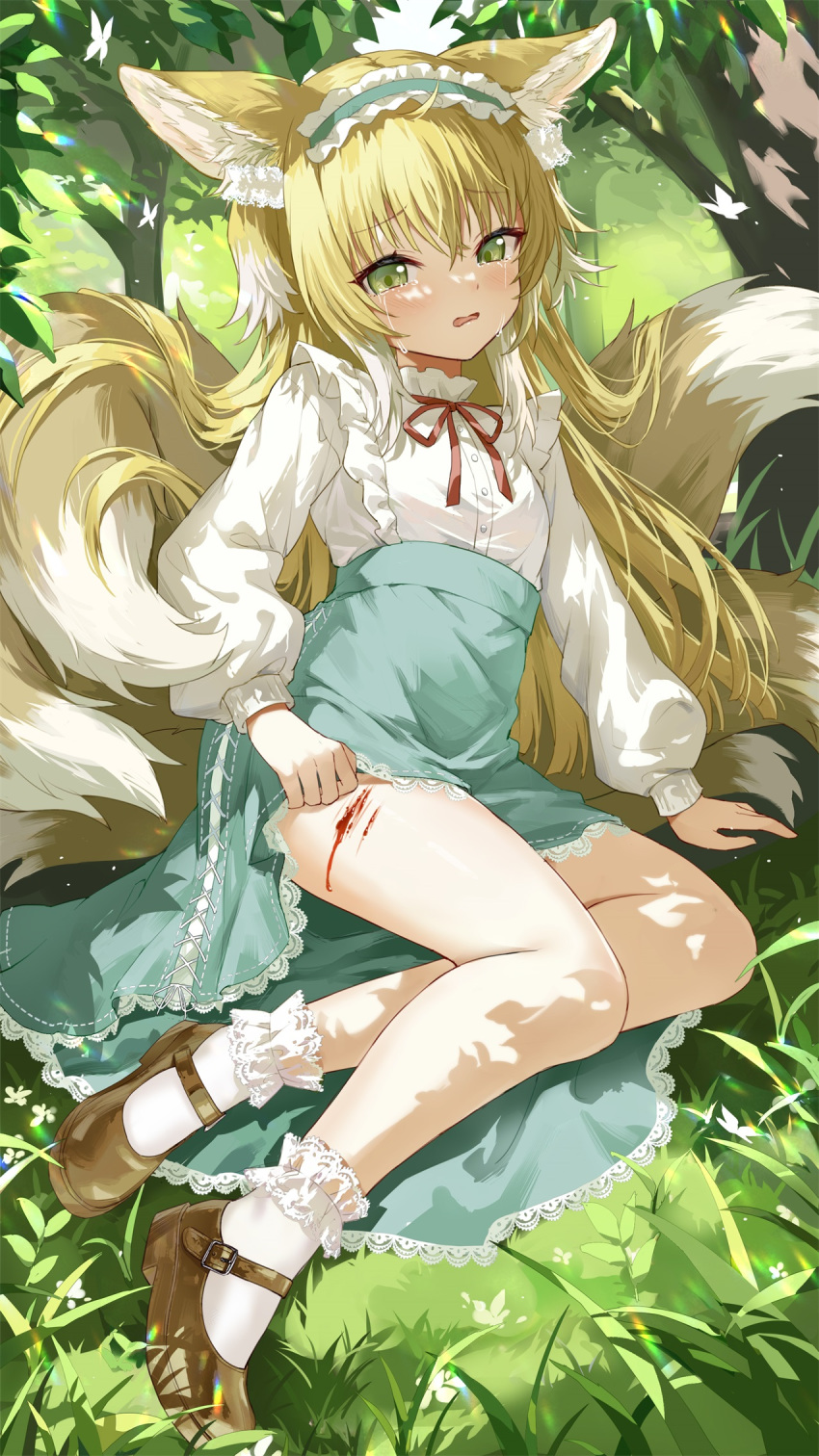 1girl animal_ears arknights blonde_hair blood blood_on_leg blurry bow bowtie bruise chain clothes_lift commentary_request depth_of_field devil_heavens feet forest fox_ears fox_girl fox_tail grass green_eyes hair_between_eyes hairband highres injury kitsune kyuubi legs lifted_by_self lolita_hairband long_hair long_sleeves looking_at_viewer mary_janes md5_mismatch multicolored_hair multiple_tails nature no_shoes official_alternate_costume outdoors parted_lips red_bow red_bowtie shirt shoes sidelocks sitting skirt skirt_lift socks soles solo suzuran_(arknights) suzuran_(spring_praise)_(arknights) tail toes torn_clothes tree two-tone_hair white_shirt white_socks