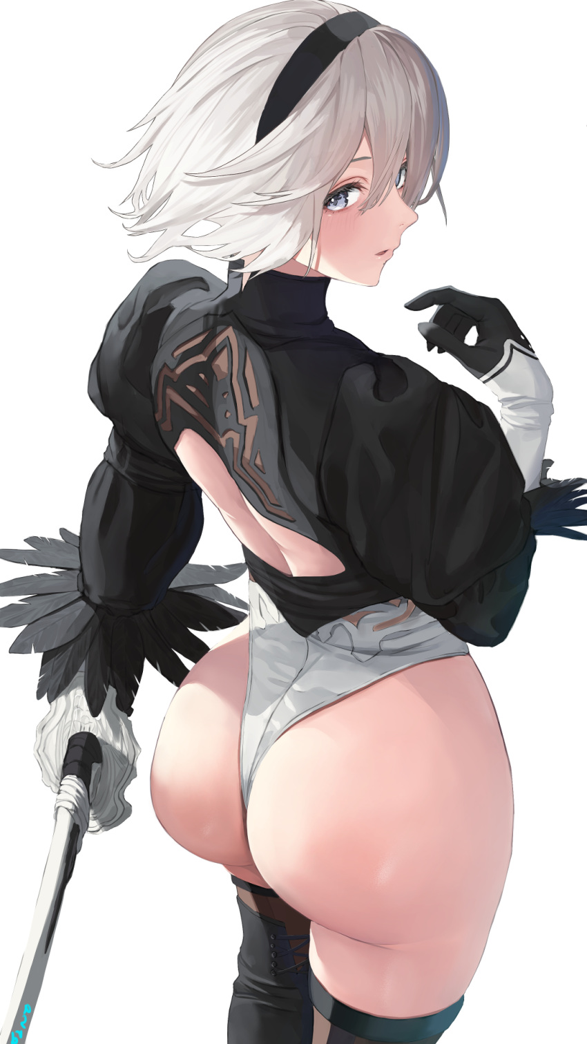 1girl ass asurada_yui back black_gloves black_thighhighs blue_eyes breasts feather-trimmed_sleeves gloves grin hairband highleg highleg_leotard highres juliet_sleeves katana large_breasts leotard long_sleeves looking_at_viewer looking_back nier:automata nier_(series) parted_lips puffy_sleeves short_hair smile solo sword thighhighs turtleneck turtleneck_leotard virtuous_contract weapon white_hair white_leotard yorha_no._2_type_b