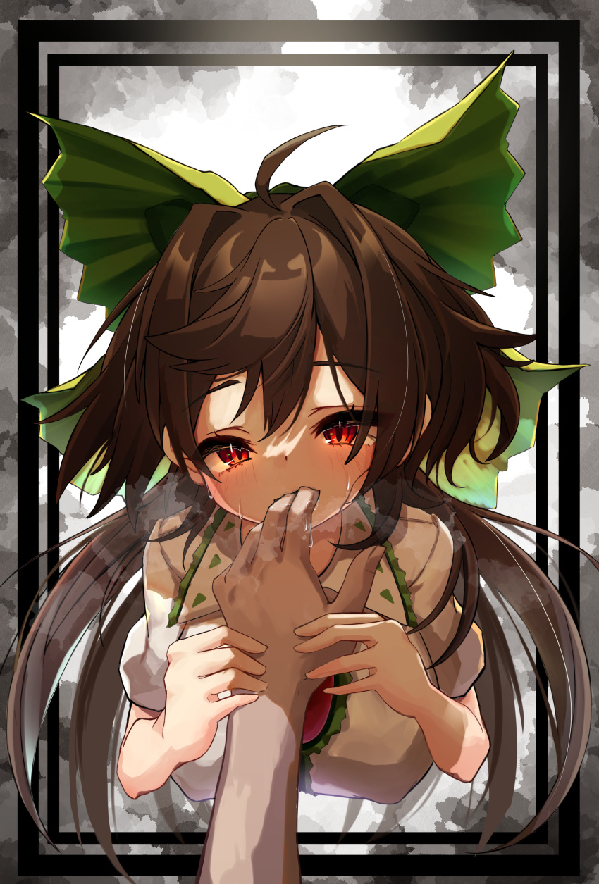 1girl 1other absurdres ahoge bow breasts brown_hair commentary_request finger_sucking green_bow hair_bow highres hira-san large_breasts long_hair looking_at_viewer red_eyes reiuji_utsuho short_sleeves solo solo_focus touhou
