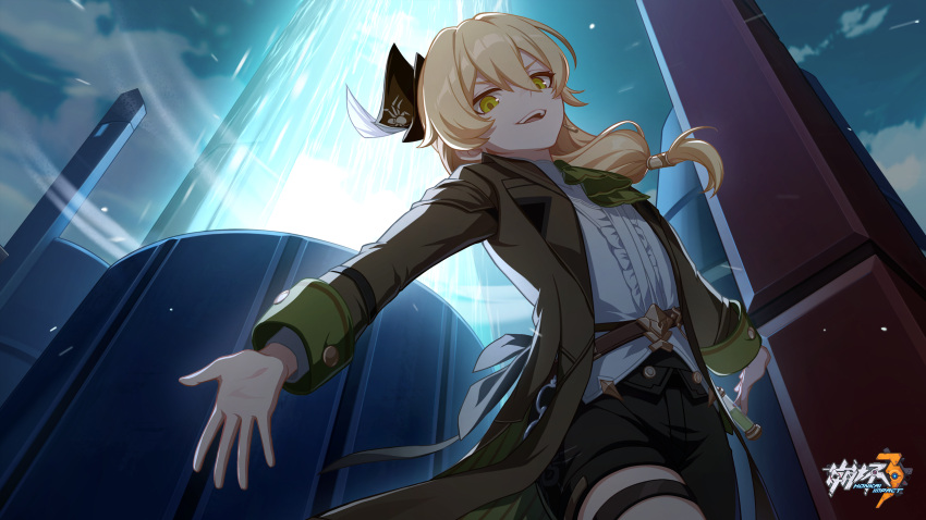 1boy ascot black_shorts blonde_hair brown_coat chinese_clothes cloud coat evil_smile green_ascot hat highres honkai_(series) honkai_impact_3rd james_moriarty_(honkai_impact) logo long_hair long_sleeves looking_at_viewer male_focus official_art official_wallpaper open_hand open_hands open_mouth outdoors short_shorts shorts sky smile solo teeth thigh_strap upper_body upper_teeth_only v-shaped_eyebrows