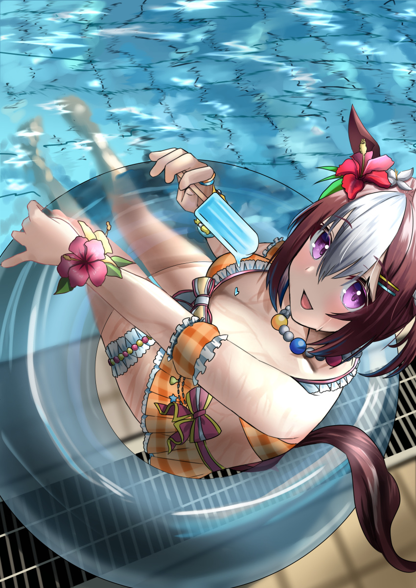 1girl absurdres animal_ears armband barefoot bead_necklace beads bikini bikini_skirt blue_innertube bow breasts cleavage commentary_request ear_flower food frilled_bikini frills hair_between_eyes hair_ornament hairclip highres holding holding_food holding_popsicle horse_ears horse_girl horse_tail innertube jewelry looking_at_viewer medium_breasts multicolored_hair necklace official_alternate_costume official_alternate_hairstyle open_mouth orange_armband orange_bikini outdoors partially_submerged plaid plaid_bikini po_musubi pool poolside popsicle purple_eyes ring short_hair smile solo special_week_(hopping_vitamin_heart)_(umamusume) special_week_(umamusume) streaked_hair swimsuit tail thigh_strap umamusume white_hair