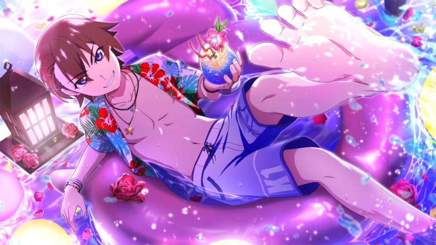 1boy alternate_hairstyle artist_request barefoot blue_male_swimwear brown_hair collarbone cup drink drinking_straw feet fingernails flower foot_up grin hair_ornament hairpin hawaiian_shirt highres higurashi_no_naku_koro_ni higurashi_no_naku_koro_ni_mei holding holding_cup holding_drink jewelry lantern maebara_keiichi male_focus male_swimwear official_art pendant purple_eyes red_flower red_rose rose shirt short_hair smile soles solo splashing star_(symbol) swim_trunks toes tropical_drink water