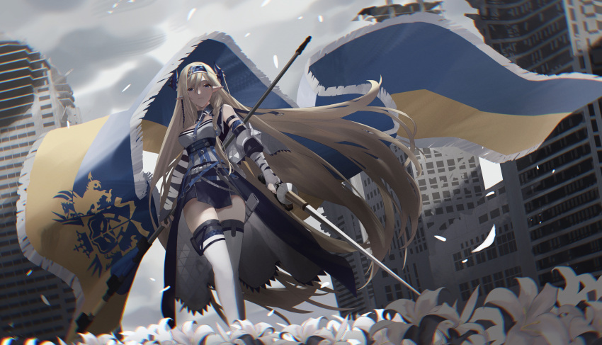 1girl absurdly_long_hair absurdres arknights blonde_hair blue_eyes blue_hairband blue_necktie blue_skirt braid breasts chromatic_aberration city closed_mouth commentary_request detached_collar dragon_horns elbow_pads english_commentary feet_out_of_frame flag flower hair_spread_out hairband highres holding holding_flag holding_sword holding_weapon horns igawa_hikaru kingdom_of_victoria_logo lily_(flower) long_hair looking_at_viewer mixed-language_commentary necktie partial_commentary petals pointy_ears rapier saileach_(arknights) shirt skirt solo strapless strapless_shirt sword thighhighs very_long_hair war_flag weapon white_thighhighs zettai_ryouiki