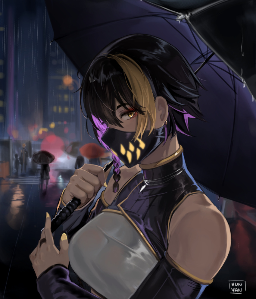 1girl artist_name bare_shoulders blonde_hair braid colored_inner_hair detached_sleeves earrings highres holding holding_umbrella hunyan jewelry looking_at_viewer mask mouth_mask multicolored_hair night night_sky original outdoors rain sky solo_focus streaked_hair umbrella upper_body yellow_eyes