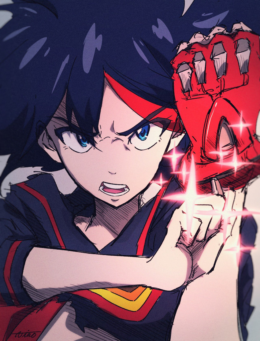 1girl arm_up artist_name black_hair black_sailor_collar black_shirt blue_eyes fingerless_gloves gloves hand_up highres kill_la_kill matoi_ryuuko multicolored_hair nitro0516 red_gloves red_hair sailor_collar senketsu shirt solo sparkle streaked_hair teeth torn_clothes torn_shirt two-tone_hair upper_body