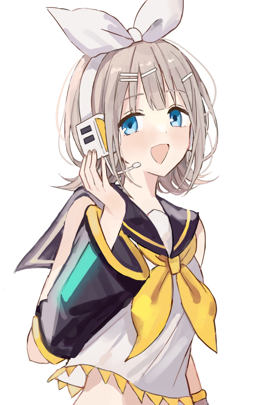 1girl arm_up bare_shoulders black_sailor_collar blue_eyes blush cosplay detached_sleeves dot_nose grey_hair hair_ornament hairband hairclip headset highres idolmaster idolmaster_shiny_colors kagamine_rin kagamine_rin_(cosplay) looking_at_viewer midriff_peek namiharuru neckerchief open_mouth sailor_collar serizawa_asahi shirt short_hair simple_background sleeveless sleeveless_shirt smile solo upper_body vocaloid white_background white_hairband white_shirt yellow_neckerchief