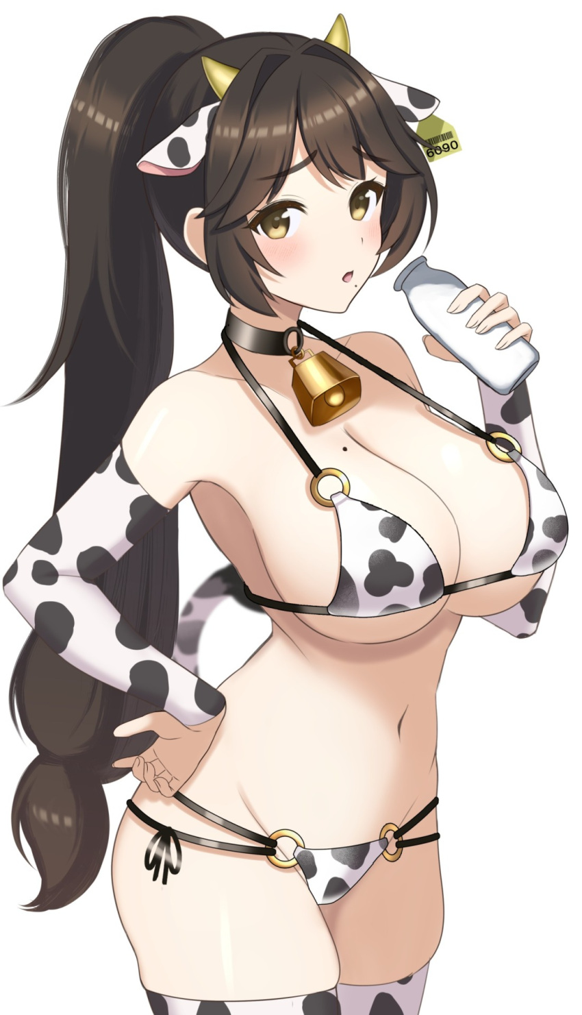 1girl animal_ears animal_print bell bikini black_choker breasts brown_eyes brown_hair choker cow_ears cow_horns cow_print cow_tail cowbell cowboy_shot dolphin_wave ear_tag fake_animal_ears fake_horns fake_tail high_ponytail highres horns large_breasts long_hair mole mole_under_mouth navel neck_bell print_bikini simple_background skindentation surippa1010 swimsuit tail thighhighs very_long_hair white_background yabame_yume