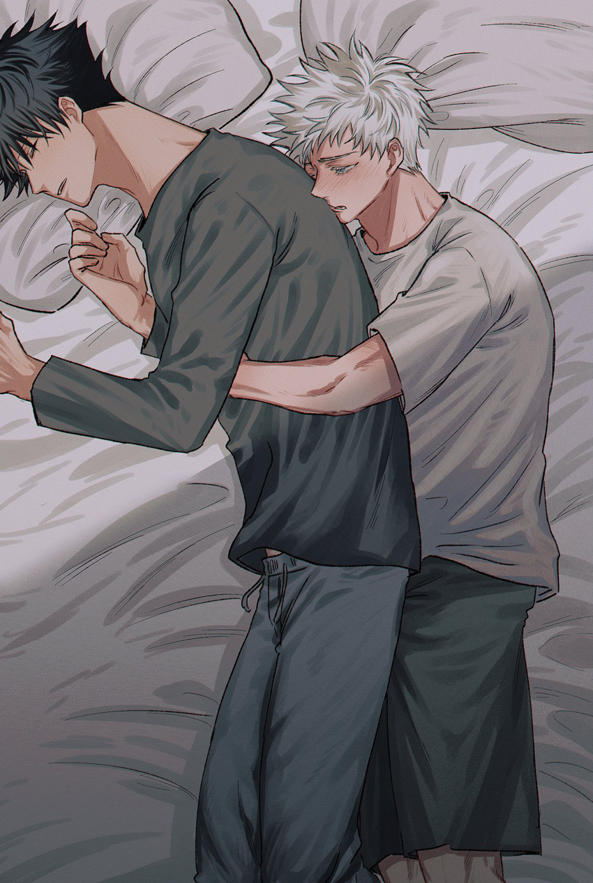 2boys aged_down bed black_hair black_shirt blue_eyes blush closed_eyes commentary_request fushiguro_megumi fushirun_rung gojou_satoru highres hug indoors jujutsu_kaisen long_sleeves lying male_focus multiple_boys one_eye_closed pillow shirt short_hair shorts sleeping spiked_hair teeth white_hair white_shirt yaoi