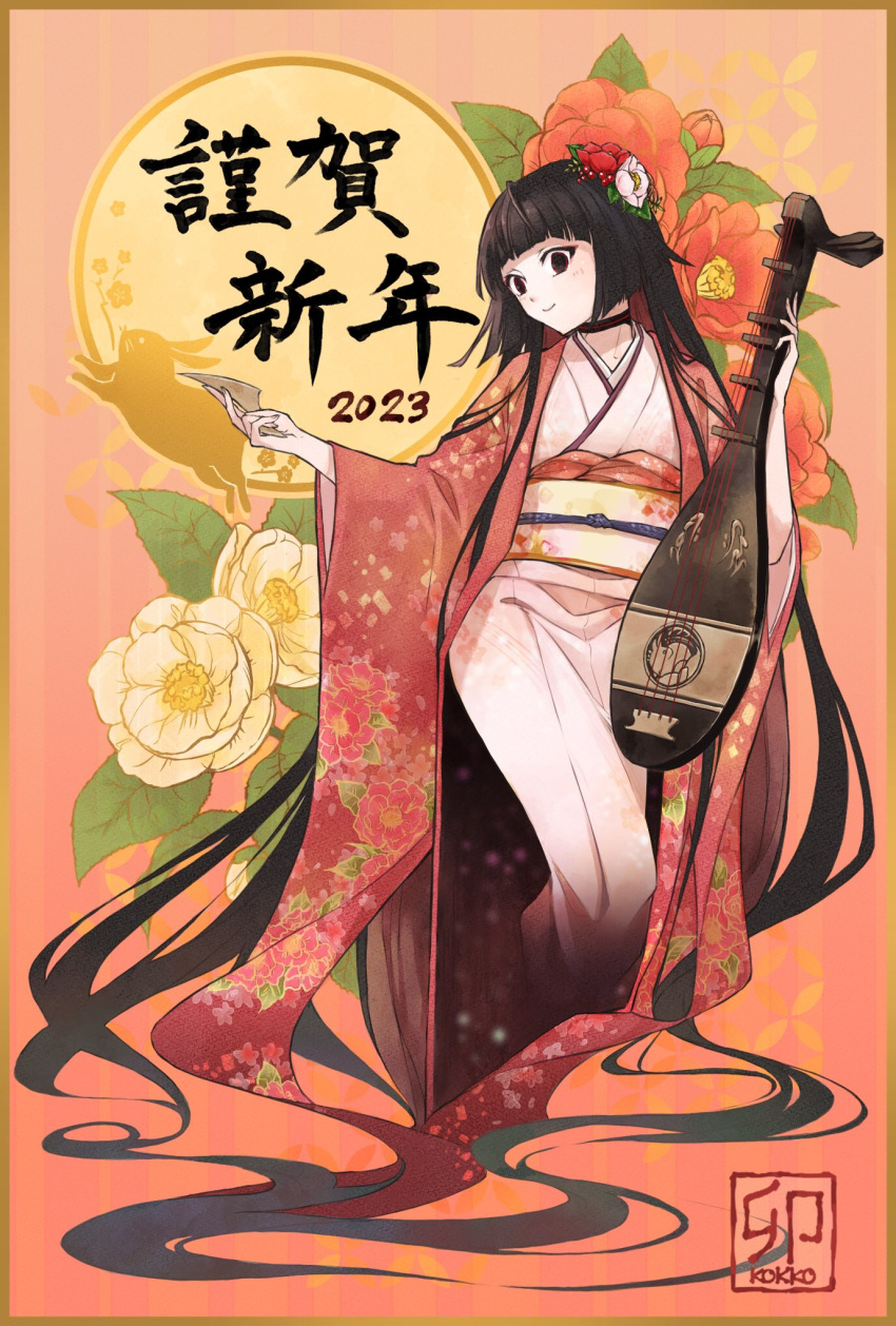 1girl 2023 bachi biwa_lute black_eyes black_hair blunt_bangs breasts choker eyeliner fate/grand_order fate_(series) flower full_body hair_flower hair_ornament highres instrument japanese_clothes kimono kino_kokko komahime_(fate) long_hair long_sleeves looking_at_viewer lute_(instrument) makeup obi plectrum red_kimono sash small_breasts smile solo translation_request very_long_hair white_kimono wide_sleeves