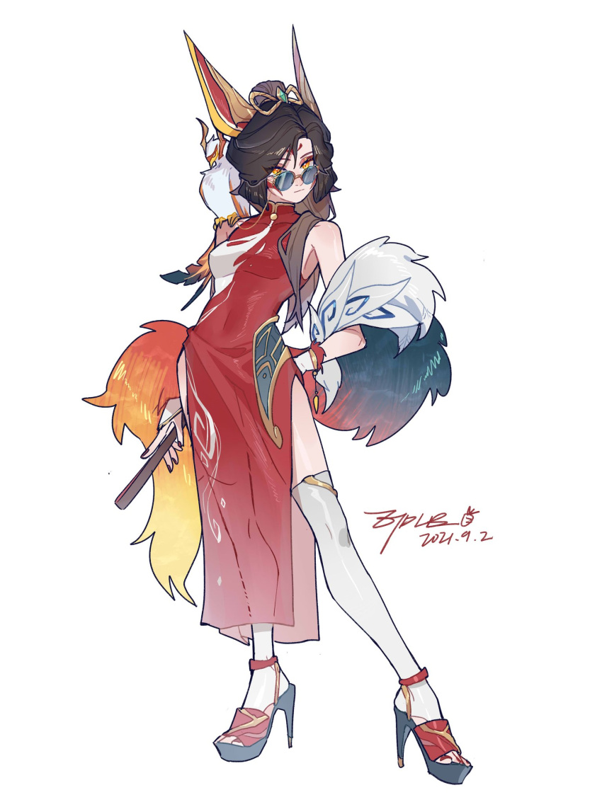 1girl artist_name bird black_hair brave_phoenix_xayah chinese_clothes closed_mouth dated eyeshadow facial_mark fingernails forehead_mark hand_fan hand_on_own_hip highres holding holding_fan league_of_legends looking_at_viewer makeup nail_polish parted_lips red_nails simple_background solo standing toenail_polish toenails toes white_background xayah yellow_eyes ztdlb