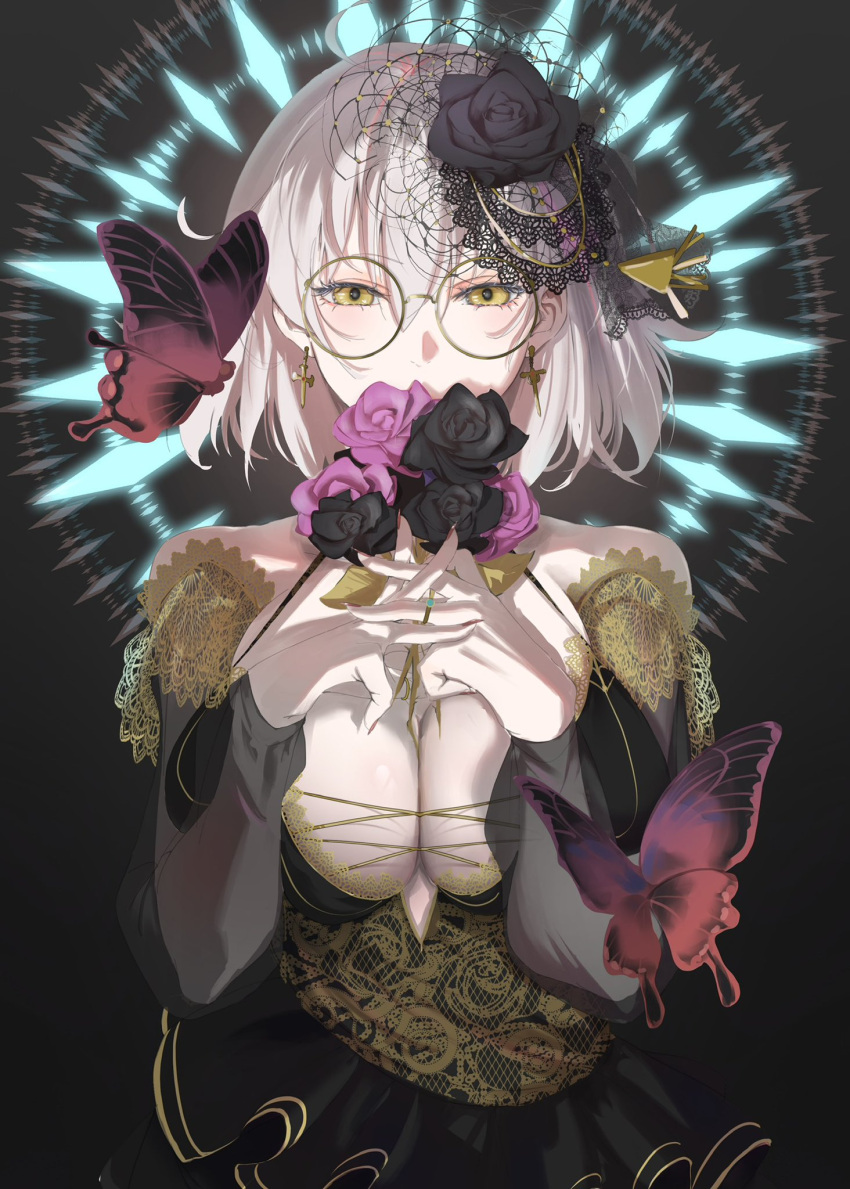 1girl ahoge armor armored_dress bespectacled black_flower black_rose blush breasts cleavage fate/grand_order fate_(series) flower glasses highres jeanne_d'arc_alter_(avenger)_(fate) jeanne_d'arc_alter_(fate) large_breasts looking_at_viewer pink_flower pink_rose ri_o_ne_su rose short_hair solo white_hair yellow_eyes