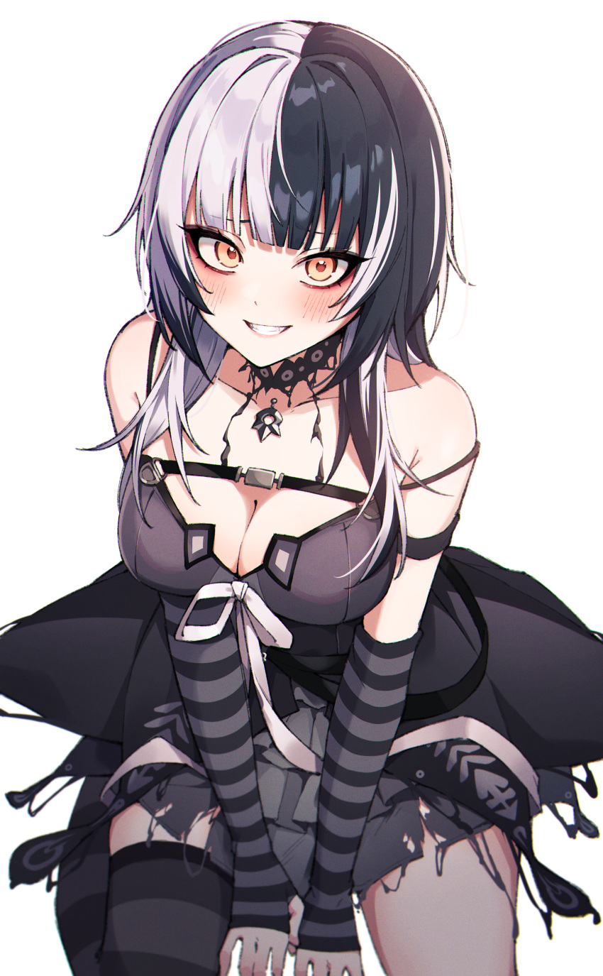 1girl absurdres bare_shoulders between_legs black_hair breasts choker cleavage collarbone grey_hair grin hair_ornament hand_between_legs highres hololive hololive_english lace lace_choker large_breasts long_hair looking_at_viewer multicolored_hair seion shiori_novella sitting smile solo split-color_hair streaked_hair two-tone_hair virtual_youtuber wariza white_background yellow_eyes