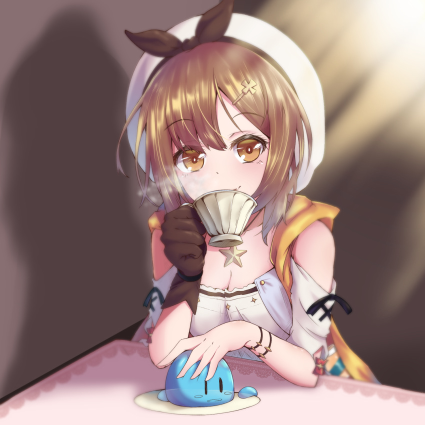 1girl atelier_(series) atelier_ryza atelier_ryza_1 beret black_hairband bow_hairband breasts brown_eyes brown_gloves brown_hair cleavage cup detached_sleeves elbow_rest gloves hair_ornament hairband hairclip hat highres holding holding_cup jacket jewelry leather leather_gloves looking_at_viewer lux_(pixiv4480548) multiple_bracelets necklace puni_(atelier) reisalin_stout shirt short_hair simple_background single_glove sleeveless sleeveless_jacket sleeveless_shirt solo_focus star_(symbol) star_necklace steam table teacup white_headwear white_shirt white_sleeves yellow_jacket