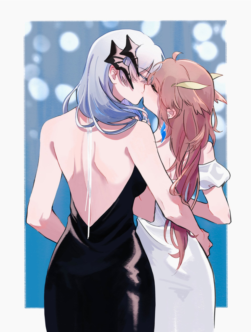 2girls ahoge alternate_costume alternate_hair_length alternate_hairstyle arknights backless_dress backless_outfit black_dress blurry bokeh border breasts brown_hair closed_eyes cowboy_shot depth_of_field dragon_horns dress earrings from_behind grey_hair highres horns jewelry kiss long_hair medium_breasts multiple_girls off-shoulder_dress off_shoulder rotem_02 saria_(arknights) silence_(arknights) strapless strapless_dress white_border white_dress yuri