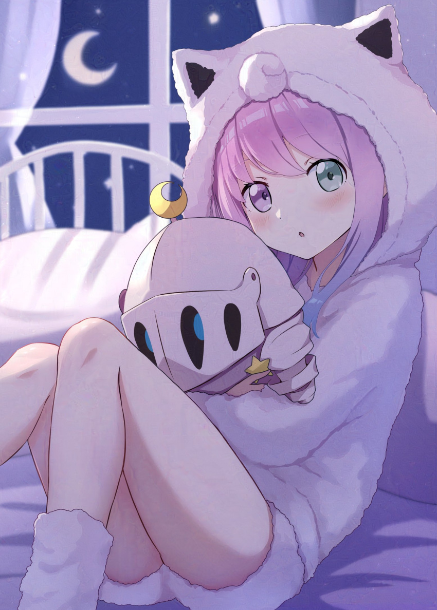 1girl bed crescent crescent_moon curtains fluffy gradient_hair green_eyes heterochromia highres himemori_luna hololive hood hooded_pajamas hug long_hair luknight_(himemori_luna) moon multicolored_hair on_bed pajamas pink_hair purple_hair shorts sky solo star_(sky) star_(symbol) starry_sky thighs uni_(maru231) window