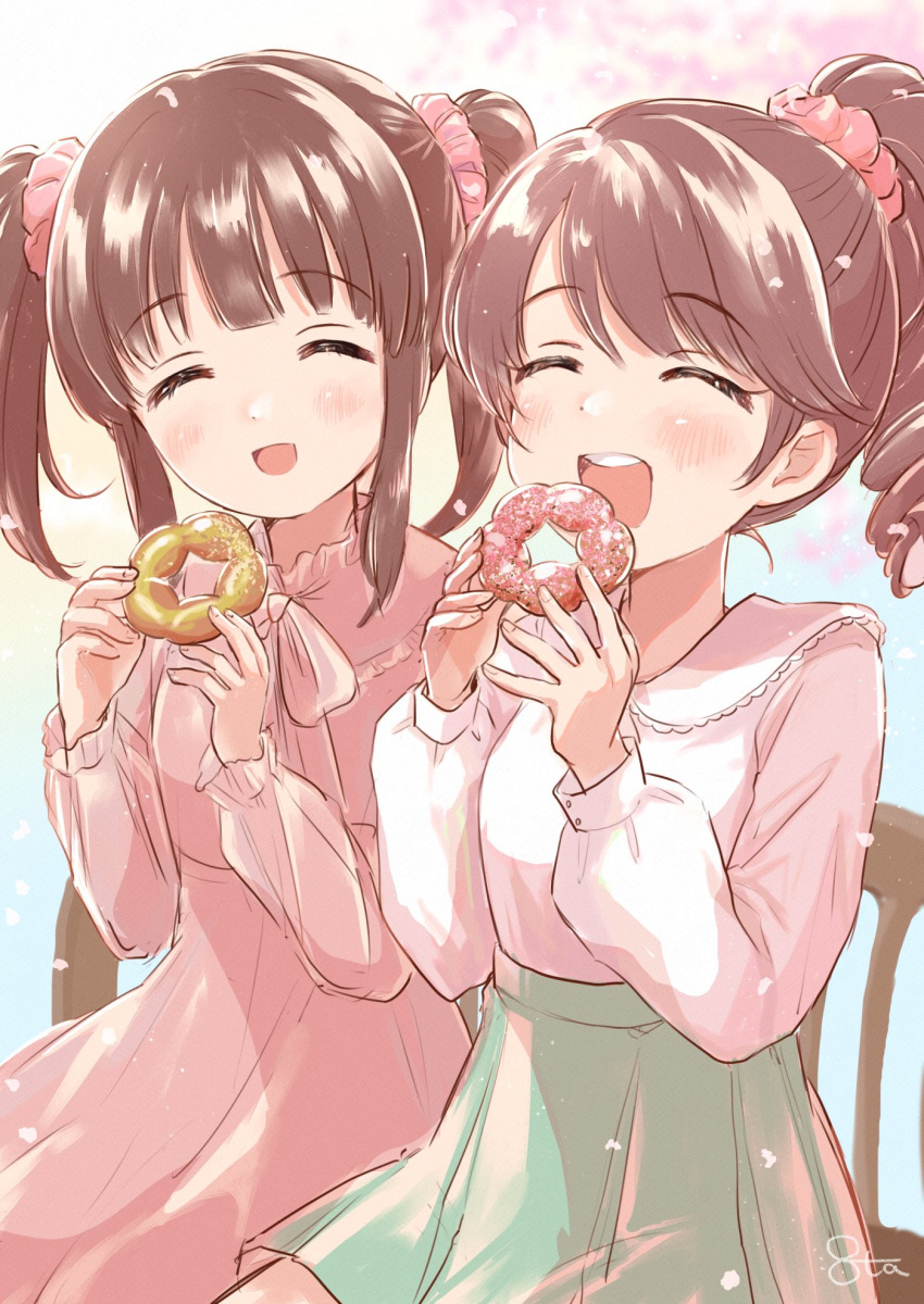 2girls :d artist_name blush brown_hair chair cherry_blossoms doughnut dress eating falling_petals food frilled_shirt frills green_skirt hair_ornament hair_scrunchie happy highres holding holding_food idolmaster idolmaster_cinderella_girls idolmaster_cinderella_girls_starlight_stage long_hair long_sleeves mitsuyahachiko multiple_girls ogata_chieri open_mouth outdoors petals pink_dress pink_shirt pon_de_ring ponytail scrunchie shiina_noriko shirt sidelocks skirt smile teeth twintails