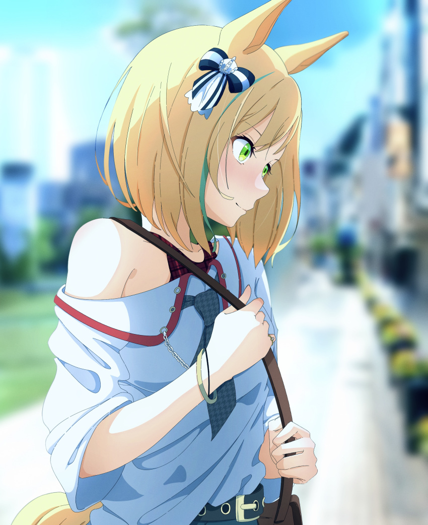 1girl absurdres animal_ears bag blonde_hair blue_bow blue_hair blurry blush bow brown_bag commentary depth_of_field from_side green_eyes green_necktie hair_bow handbag highres horse_ears horse_girl jagili_noe little_cocon_(umamusume) multicolored_hair necktie shirt short_hair solo streaked_hair umamusume upper_body white_shirt