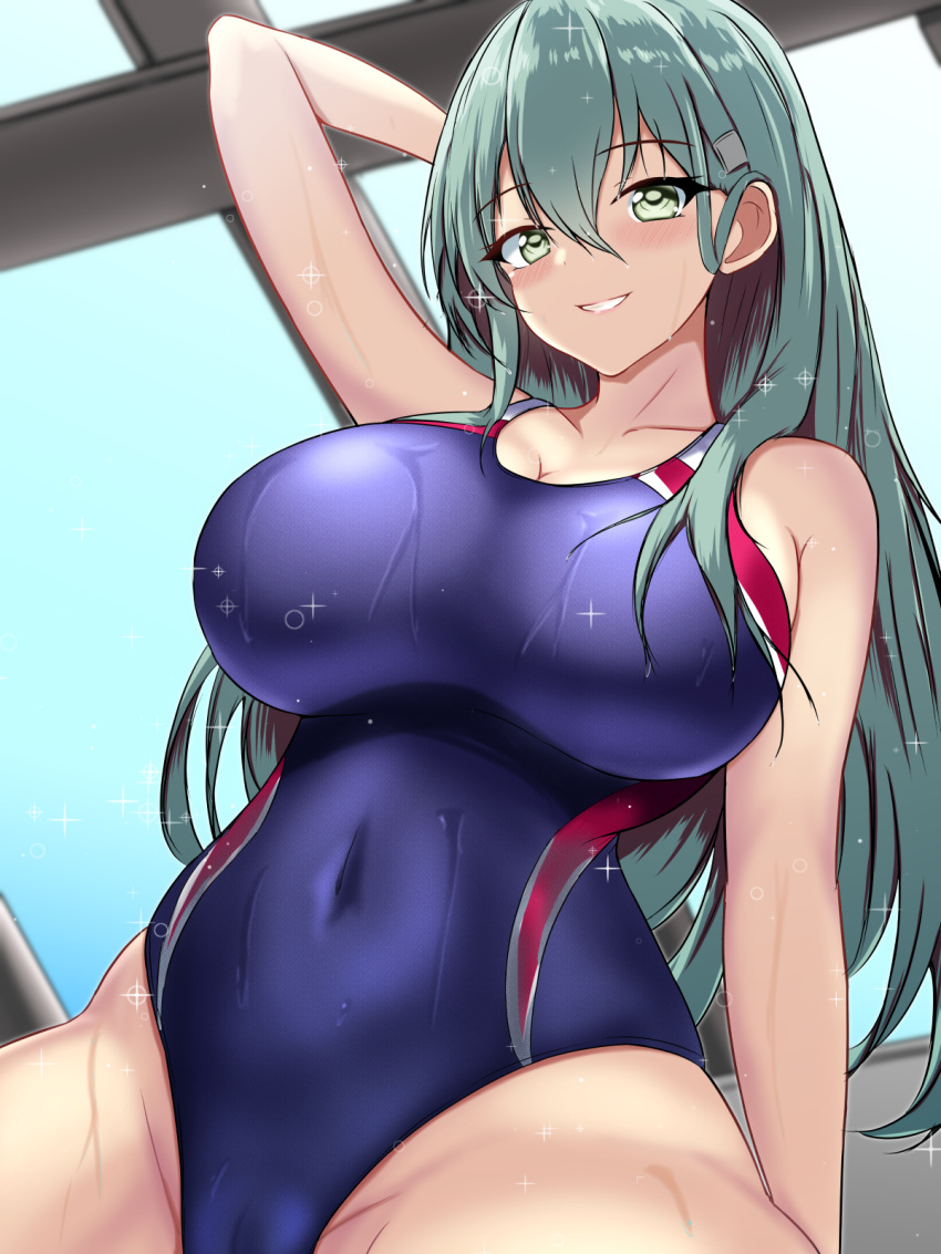 1girl aqua_hair arm_behind_head blue_one-piece_swimsuit breasts cleavage collarbone competition_swimsuit covered_navel green_eyes grin hair_between_eyes hair_ornament hairclip highleg highres kantai_collection large_breasts long_hair looking_at_viewer montemasa one-piece_swimsuit rei_no_pool sidelocks smile solo suzuya_(kancolle) swimsuit