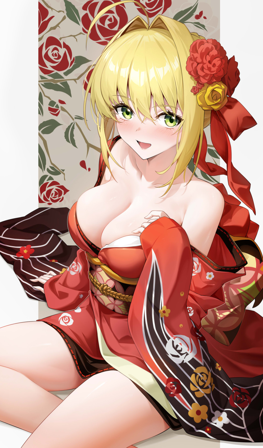 1girl absurdres ahoge bare_shoulders blonde_hair blush braid breasts cleavage collarbone fate/extra fate_(series) french_braid green_eyes hair_bun hair_intakes hair_ribbon highres japanese_clothes kimono large_breasts long_hair long_sleeves looking_at_viewer nero_claudius_(fate) nero_claudius_(fate/extra) obi off_shoulder open_mouth red_kimono red_ribbon ribbon sash shenqi_xiao_hong_zai_nali sitting smile solo thighs wide_sleeves