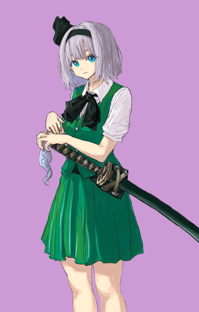 1girl bare_legs black_bow black_bowtie black_hairband black_ribbon blue_eyes blunt_bangs bob_cut bow bowtie commentary_request expressionless eyebrows_hidden_by_hair feet_out_of_frame fingernails green_skirt green_vest hair_ribbon hairband hand_on_hilt highres kashiwada_kiiho katana konpaku_youmu looking_at_viewer parted_lips pleated_skirt purple_background ribbon short_hair short_sleeves simple_background skirt skirt_set solo standing sword touhou vest weapon wing_collar