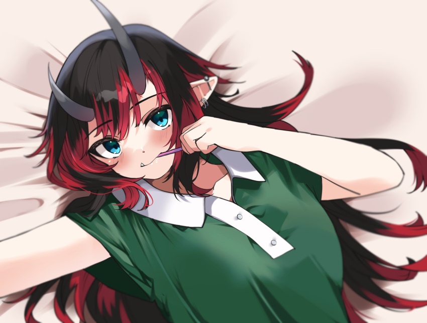 1girl absurdres alternate_costume black_hair blue_eyes blush breasts closed_mouth commentary_request demon_girl demon_horns ear_bar earrings green_shirt highres horns jewelry large_breasts long_hair looking_at_viewer medium_bangs mouth_hold multicolored_hair multiple_earrings nanashi_inc. pointy_ears red_hair ryugasaki_rene shirt short_sleeves smile solo two-tone_hair upper_body virtual_youtuber zono_(inokura_syuzo029)