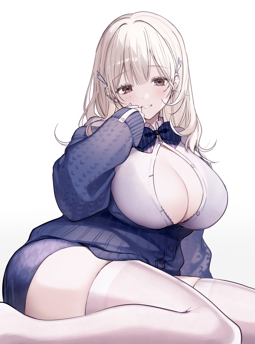 1girl absurdres blonde_hair blue_bow blue_bowtie blue_cardigan blush bow bowtie breasts brown_eyes button_gap cardigan cleavage collared_shirt goddess_of_victory:_nikke gyaru hair_ornament highres jewelry kumo_tabetai large_breasts long_hair looking_at_viewer partially_unbuttoned ring shirt smile solo thighhighs tia_(nikke) white_shirt white_thighhighs