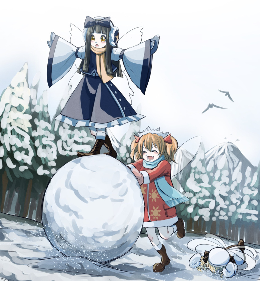 3girls alinoce716 black_hair blonde_hair blue_scarf closed_eyes fairy_wings gloves highres long_hair luna_child multiple_girls red_hair scarf snow snowball star_sapphire sunny_milk touhou touhou_sangetsusei two_side_up white_headwear wings winter winter_clothes yellow_eyes yellow_scarf