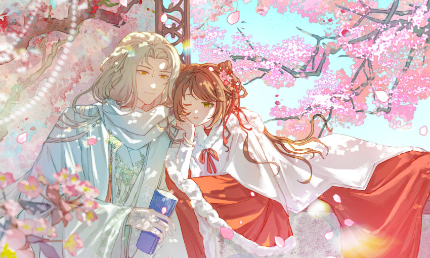 1boy 1girl branch brown_hair cherry_blossoms chinese_clothes closed_mouth green_eyes hanfu highres long_hair outdoors petals rosa_(tears_of_themis) smile tears_of_themis tree tubayran vyn_richter_(tears_of_themis) white_hair yellow_eyes