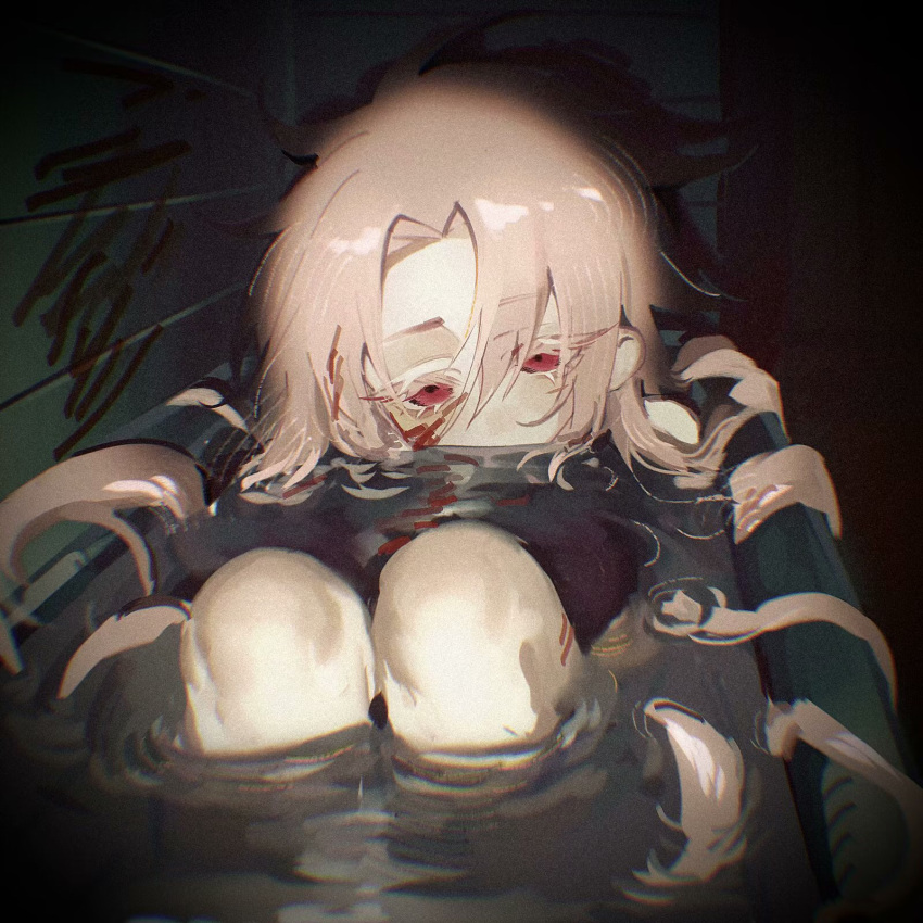 1boy bathing blood blood_in_hair blood_in_water blood_on_face blood_on_leg blood_on_wall chinese_commentary colored_eyelashes commentary_request dark_room film_grain gao_tongren_wanjiebufu hatsutori_hajime highres implied_self-mutilation long_hair male_focus parted_bangs partially_submerged pink_hair red_eyes saibou_shinkyoku solo