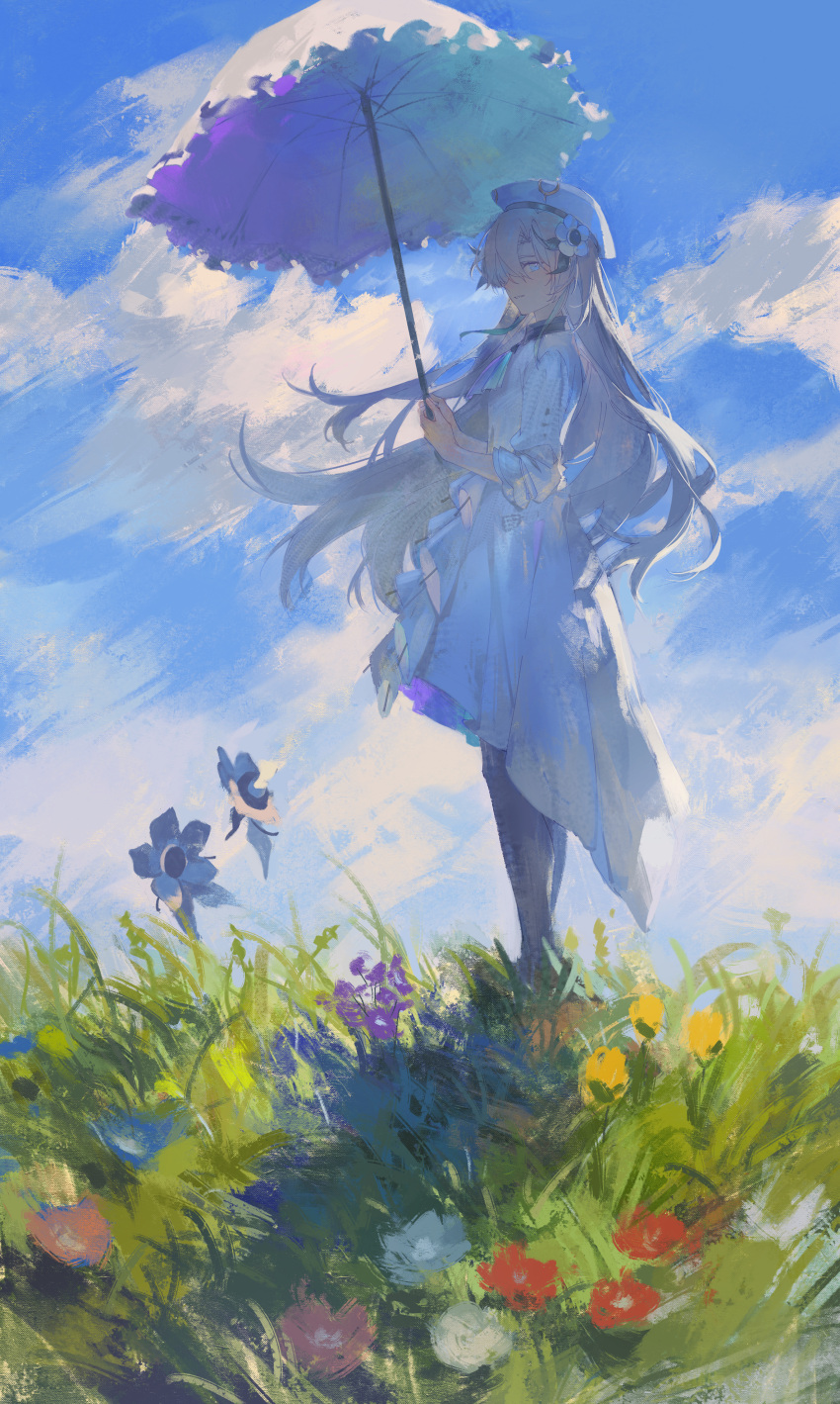 1girl absurdres ascot beret blue_eyes blue_flower blue_hair blue_sky chinese_commentary cloud cloudy_sky commentary_request day dress familiar floating_hair flower frilled_sleeves frills from_side full_body grass grey_hair hair_over_one_eye hat high-low_skirt highres holding holding_umbrella isekai_joucho kamitsubaki_studio light_smile long_hair looking_at_viewer looking_to_the_side multicolored_hair outdoors painterly parasol purple_flower red_flower sidelighting sky sleeves_past_elbows solo standing streaked_hair two-handed umbrella walluka white_dress white_headwear yellow_flower