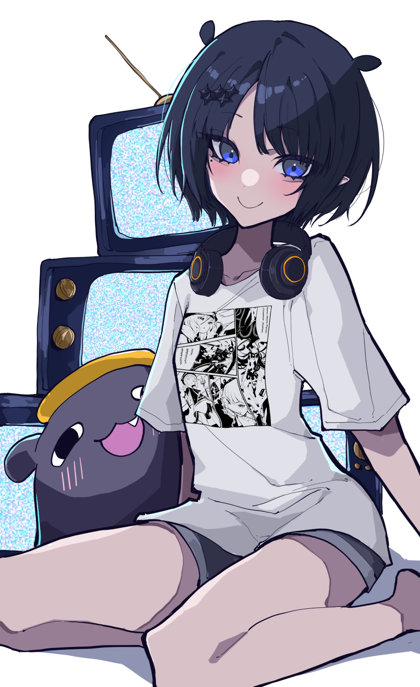 1girl absurdres bare_legs black_hair blue_eyes blush crt english_commentary grey_shorts hair_ornament headphones headphones_around_neck highres hololive hololive_english looking_at_viewer mentally_deficient mole mole_under_eye ninomae_ina'nis ninomae_ina'nis_(5th_costume) official_alternate_costume pixie_cut pointy_ears rabbit_ears_antenna shirt short_hair short_shorts short_sleeves shorts simple_background sitting smile solo static t-shirt takodachi_(ninomae_ina'nis) television virtual_youtuber wariza white_background white_shirt