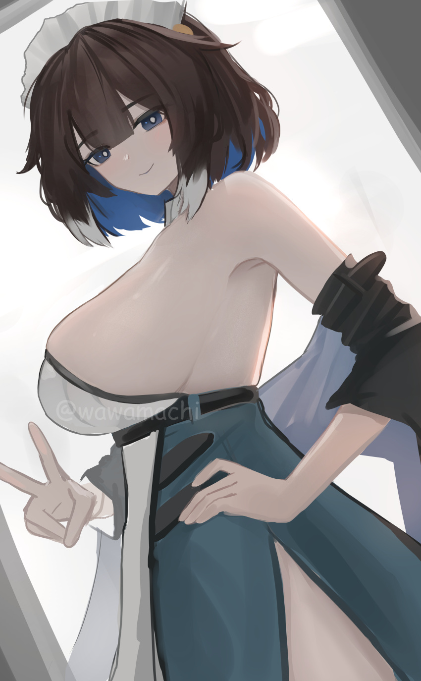 1girl absurdres arknights armpits bare_shoulders blue_eyes blue_hair blue_skirt breasts brown_hair closed_mouth detached_sleeves from_side hand_on_own_hip high-waist_skirt highres huge_breasts kjera_(arknights) kjera_(ingenious_servant)_(arknights) long_sleeves looking_at_viewer looking_to_the_side maid_headdress multicolored_hair official_alternate_costume short_hair sideboob skirt smile solo v wawamachi_(wawamachis) white_hair