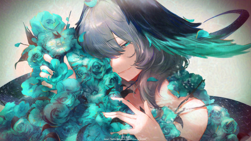 1girl aqua_eyes aqua_wings arknights bare_shoulders black_wings commentary_request dated dqn_(dqnww) feathered_wings flower gradient_background green_flower green_rose grey_background grey_hair hair_over_one_eye head_wings highres ho'olheyak_(arknights) lizard_tail profile rose short_hair sidelocks simple_background smile solo tail twitter_username upper_body wings
