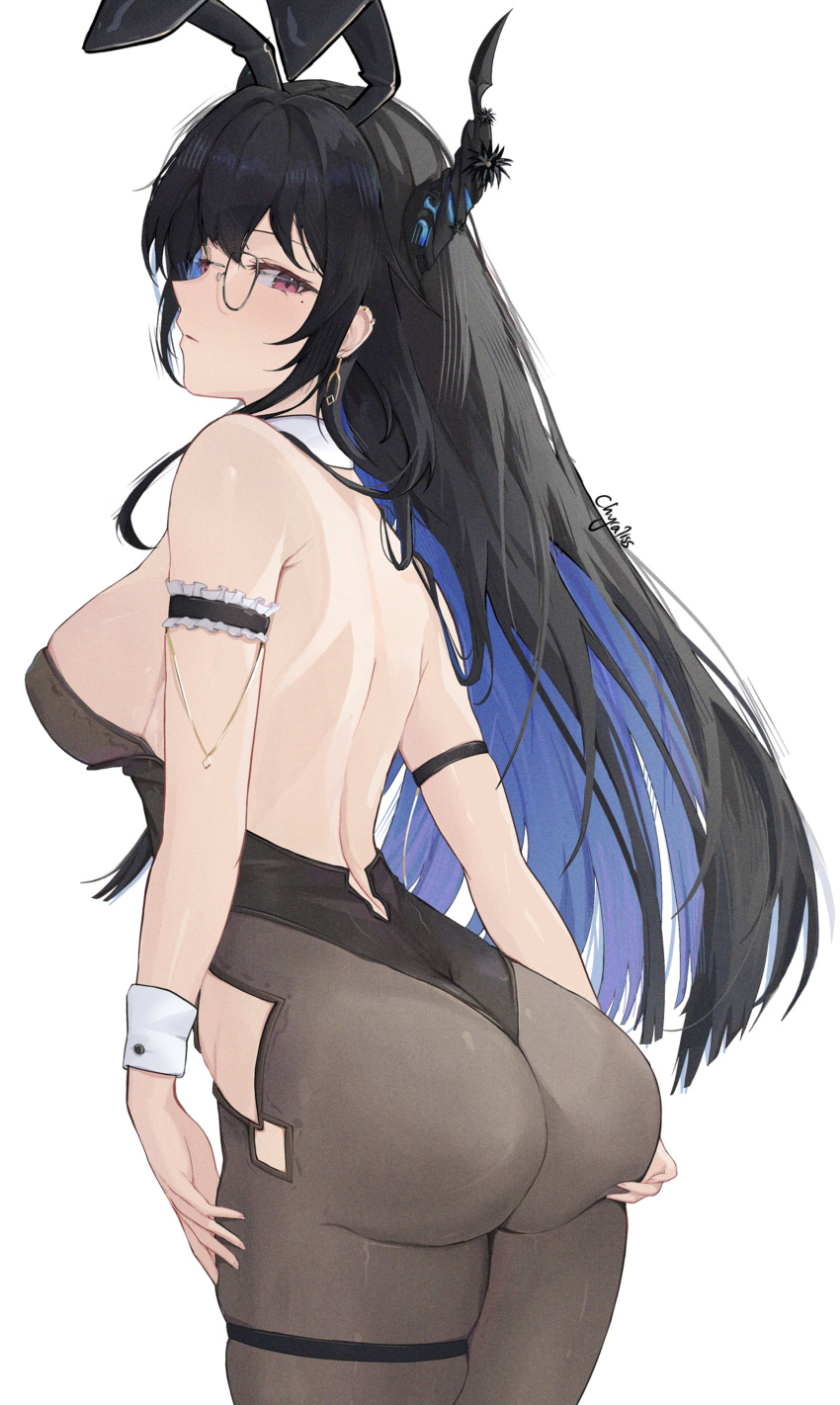 1girl absurdres animal_ears ass backless_leotard bespectacled black_hair black_leotard blue_hair breasts chyraliss closed_mouth colored_inner_hair demon_horns fake_animal_ears from_behind glasses highres hip_vent hololive hololive_english horns large_breasts leotard long_hair mole mole_under_eye multicolored_hair nerissa_ravencroft pantyhose playboy_bunny red_eyes round_eyewear simple_background solo thigh_strap two-tone_hair very_long_hair virtual_youtuber white_background