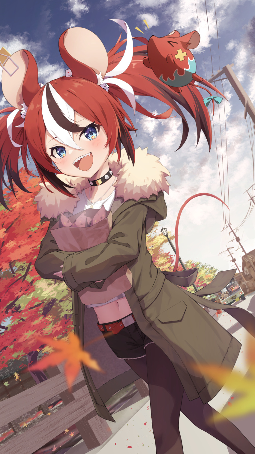 1girl absurdres alternate_costume animal_ears autumn autumn_leaves bag belt black_choker black_pantyhose black_shorts blue_eyes casual choker coat commentary_request denim denim_shorts food fur-trimmed_coat fur_trim green_coat hakos_baelz highres hololive hololive_english looking_at_viewer midriff mouse_ears mouse_tail mr._squeaks_(hakos_baelz) multicolored_hair navel open_mouth outdoors pantyhose pantyhose_under_shorts paper_bag red_hair sharp_teeth shirt short_shorts shorts sky solo spiked_choker spikes streaked_hair sweet_potato tail taitan teeth twintails uneven_twintails virtual_youtuber white_shirt