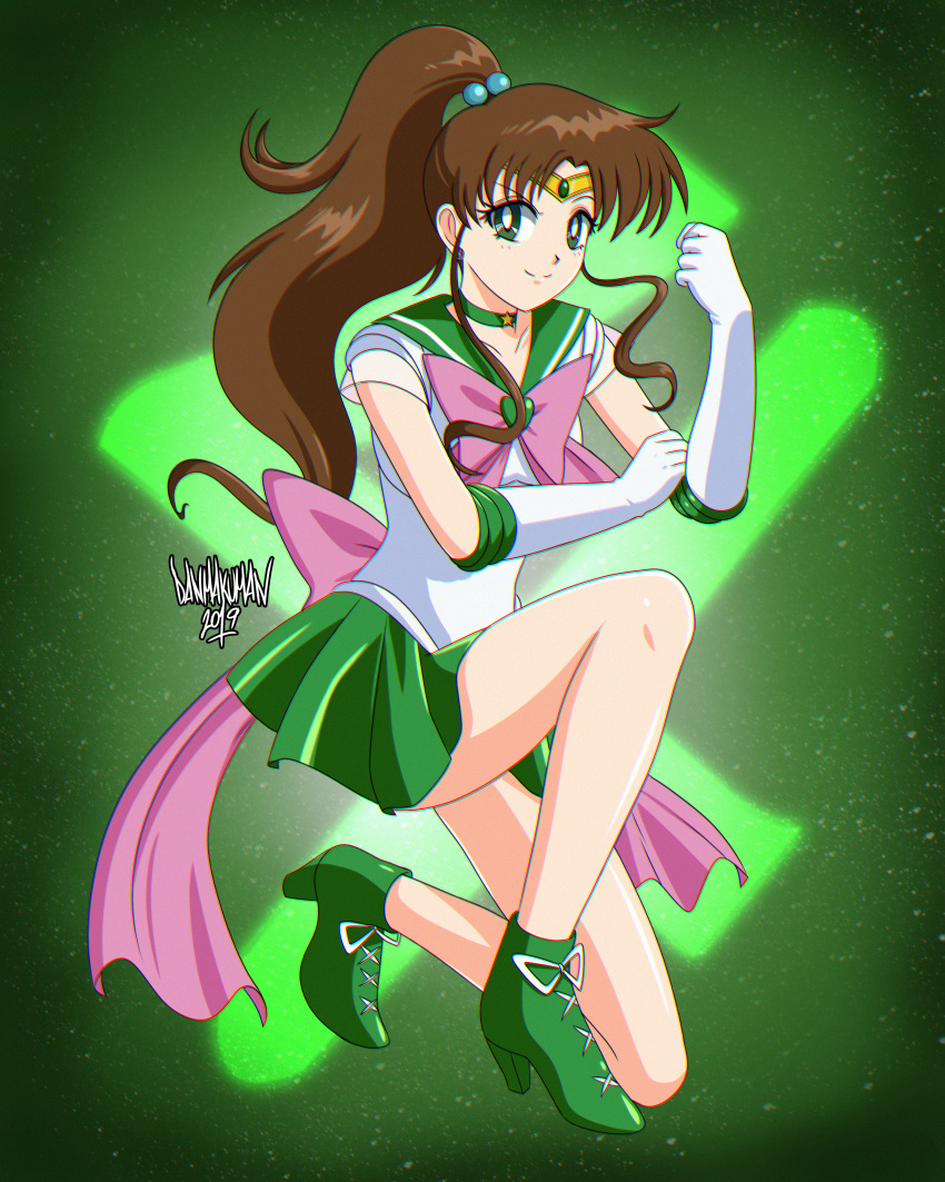 1girl absurdres back_bow bishoujo_senshi_sailor_moon bow brown_hair choker closed_mouth danmakuman earrings elbow_gloves english_commentary full_body gloves green_background green_choker green_eyes green_footwear green_sailor_collar green_skirt hair_bobbles hair_ornament hand_up high_heels high_ponytail highres jewelry jupiter_symbol kino_makoto leotard light_smile long_hair looking_at_viewer magical_girl miniskirt parted_bangs pink_bow pleated_skirt sailor_collar sailor_jupiter sailor_senshi_uniform signature skirt solo star_(symbol) star_choker super_sailor_jupiter white_gloves white_leotard