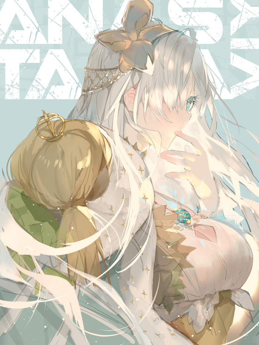 1girl anastasia_(fate) blue_background blue_cape blue_eyes breasts cape character_name commentary_request doll dress fate/grand_order fate_(series) finger_in_own_mouth flprayer fur-trimmed_cape fur_trim hair_over_one_eye highres holding holding_doll jewelry long_hair looking_away medium_breasts one_eye_covered simple_background solo viy_(fate) white_dress white_hair