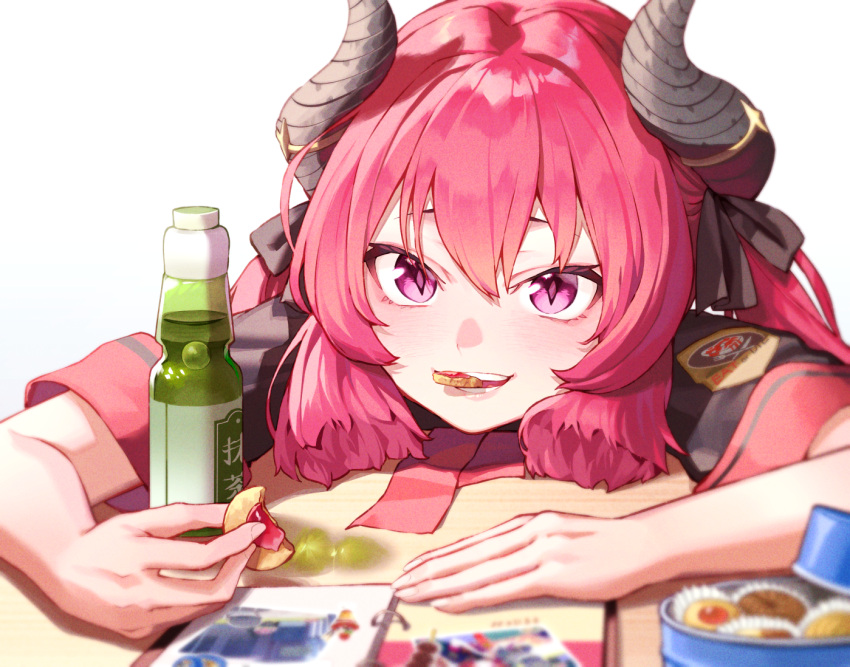 1girl black_bow black_cola black_shirt blue_archive bottle bow commentary_request cookie demon_horns eyebrows_hidden_by_hair food food_in_mouth gradient_background grey_background hair_between_eyes hair_bow holding holding_food horns junko_(blue_archive) long_hair low_twintails pink_hair purple_eyes shirt short_sleeves solo thumbprint_cookie twintails upper_body white_background
