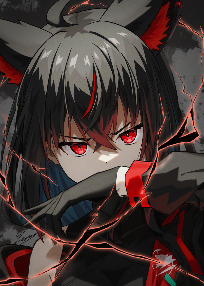 1girl absurdres ahoge animal_ear_fluff animal_ears black_gloves black_hair black_jacket covering_mouth energy fox_ears gloves hair_between_eyes hand_over_own_mouth highres hololive jacket kurokami_fubuki looking_at_viewer multicolored_hair nagae_yama portrait red_eyes red_hair single_off_shoulder solo streaked_hair v-shaped_eyebrows virtual_youtuber wiping_mouth