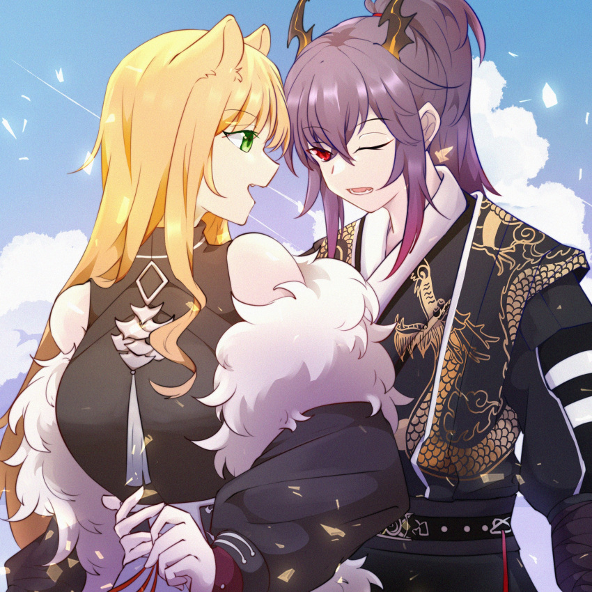 2girls :d absurdres animal_ears arknights bare_shoulders black_kimono black_shirt blonde_hair blue_sky breasts ch'en_(arknights) cloud commentary_request day dragon_horns eye_contact fang fur_trim gloves green_eyes hair_between_eyes highres horns japanese_clothes kimono lion_ears long_hair long_sleeves looking_at_another looking_back medium_breasts multiple_girls outdoors ponytail profile puffy_long_sleeves puffy_sleeves purple_hair qingjueyanruo red_eyes shirt sky sleeveless sleeveless_shirt smile swire_(arknights) very_long_hair white_gloves