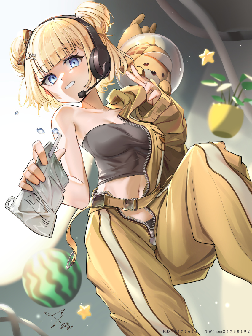 1girl absurdres black_tube_top blonde_hair blue_eyes blush breasts bubba_(watson_amelia) dog double_bun hair_bun hair_ornament highres hololive hololive_english looking_at_viewer medium_breasts navel official_alternate_costume qiaogun_damodao short_hair smile solo spacesuit strapless teeth tube_top virtual_youtuber watson_amelia watson_amelia_(astronaut)