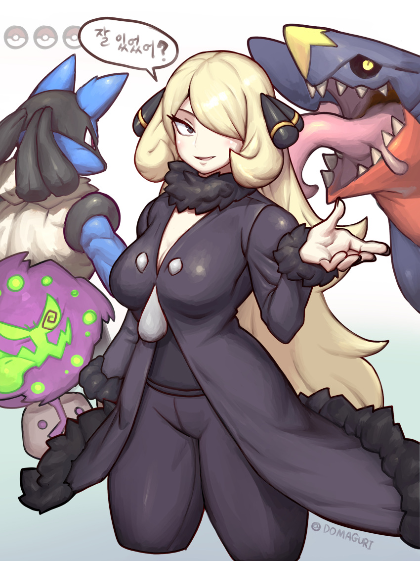 1girl absurdres black_coat black_pants black_shirt blonde_hair breasts coat cynthia_(pokemon) domaguri fur-trimmed_coat fur_collar fur_trim garchomp hair_over_one_eye highres long_hair lucario open_mouth pants pokemon pokemon_(creature) pokemon_(game) pokemon_dppt shirt smile speech_bubble translation_request