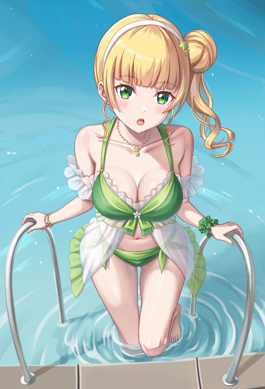 1girl bare_shoulders bikini blonde_hair blunt_bangs blush breasts cleavage collarbone commentary_request day frilled_bikini frills green_eyes hair_behind_ear hair_ornament hairband heanna_sumire highres long_hair looking_at_viewer love_live! love_live!_superstar!! medium_breasts navel open_mouth outdoors partially_submerged pool pool_ladder poolside side-tie_bikini_bottom solo swimsuit tsukimi_seiya water